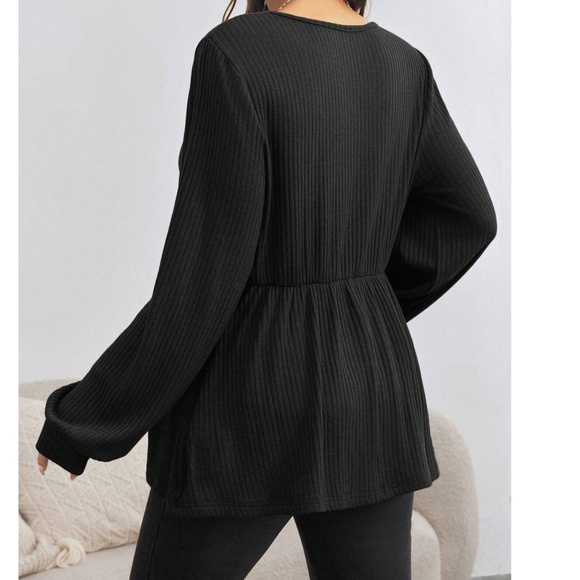 Maternity Solid V neck Button Detail Long Sleeve Top - Picture 5 of 9